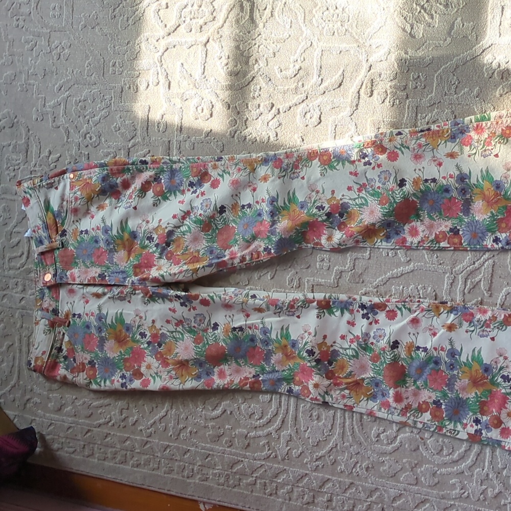Wrangler Floral Flare Jeans - Multicolor